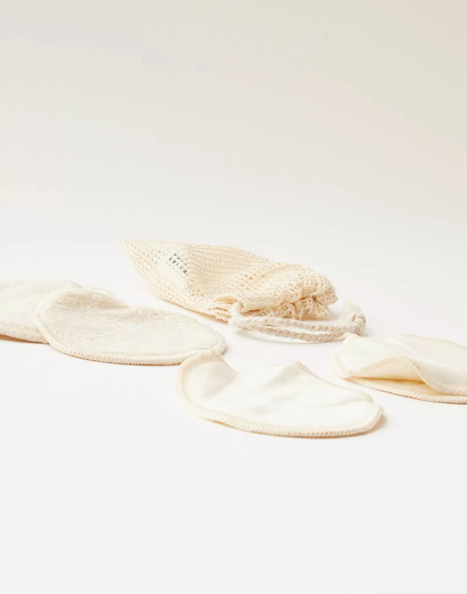 bamboo_makeup_remover_pads_4.webp Bodycare & Beauty | Bodycare & Beauty*Natura Selection Bamboo Makeup Remover Pads 14233-Natural