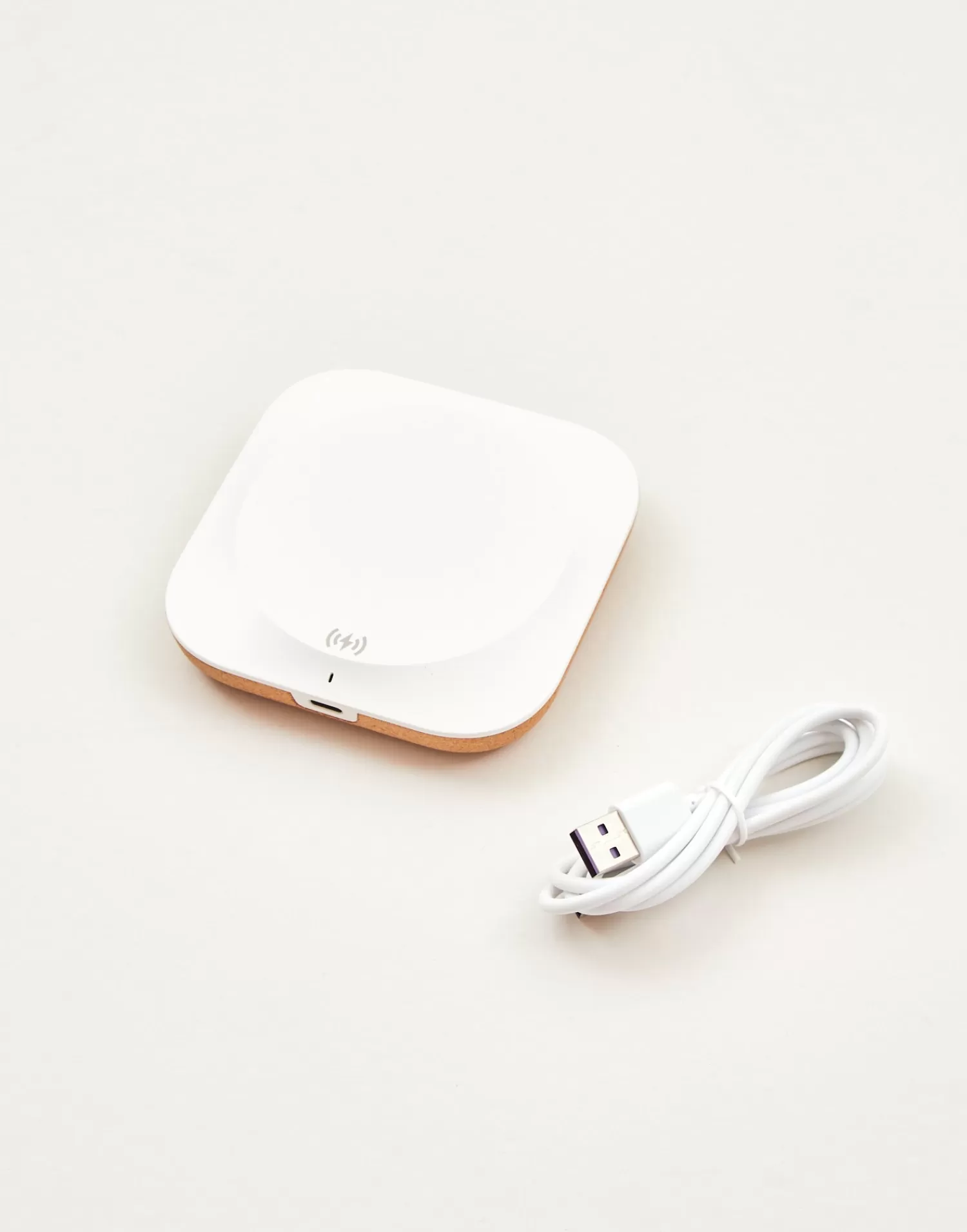 Electronics & Gadget*Natura Selection Cork Charging Base 146042-CORK/WHIT