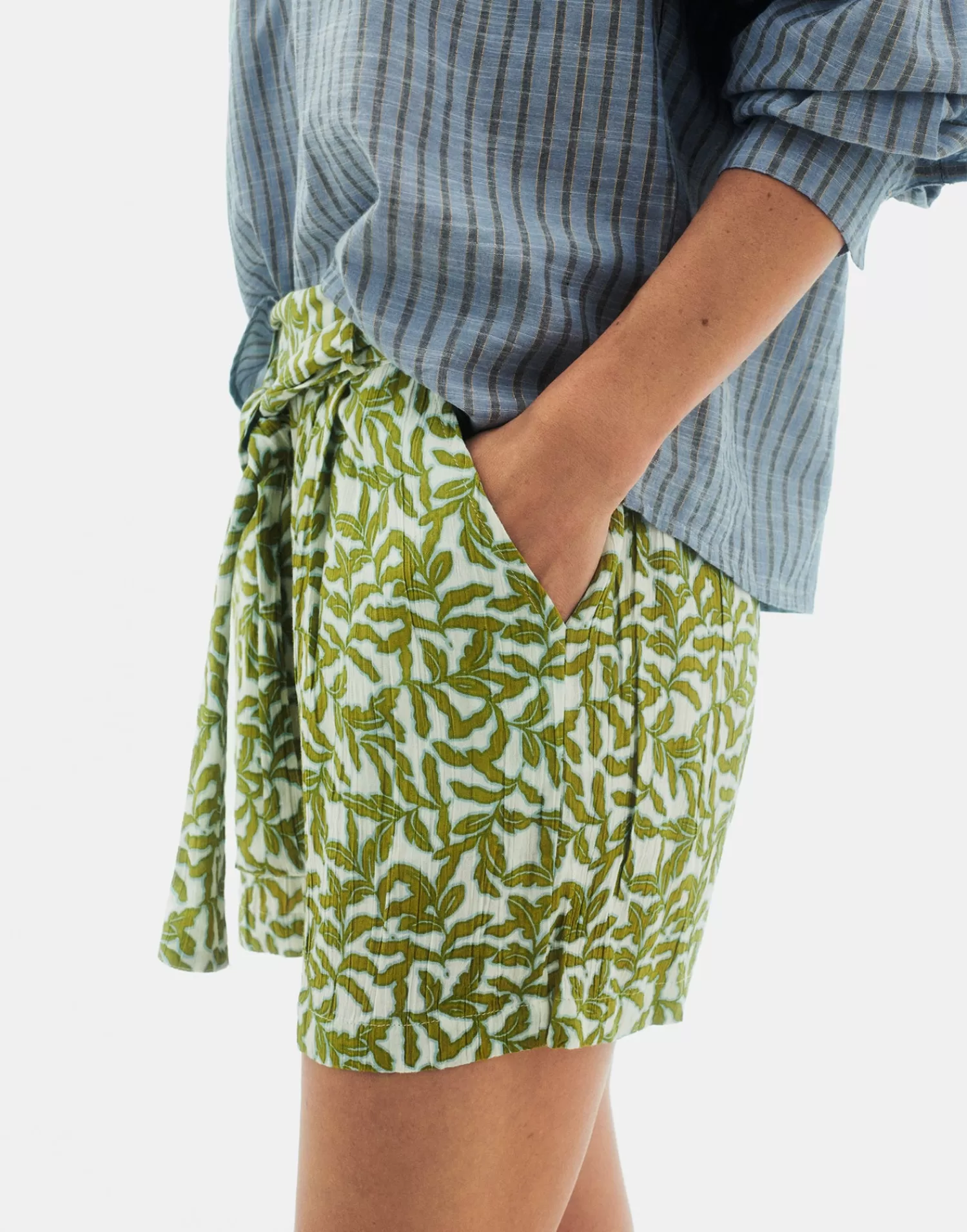 Pants*Natura Selection Hiedra Shorts 147754-GREEN