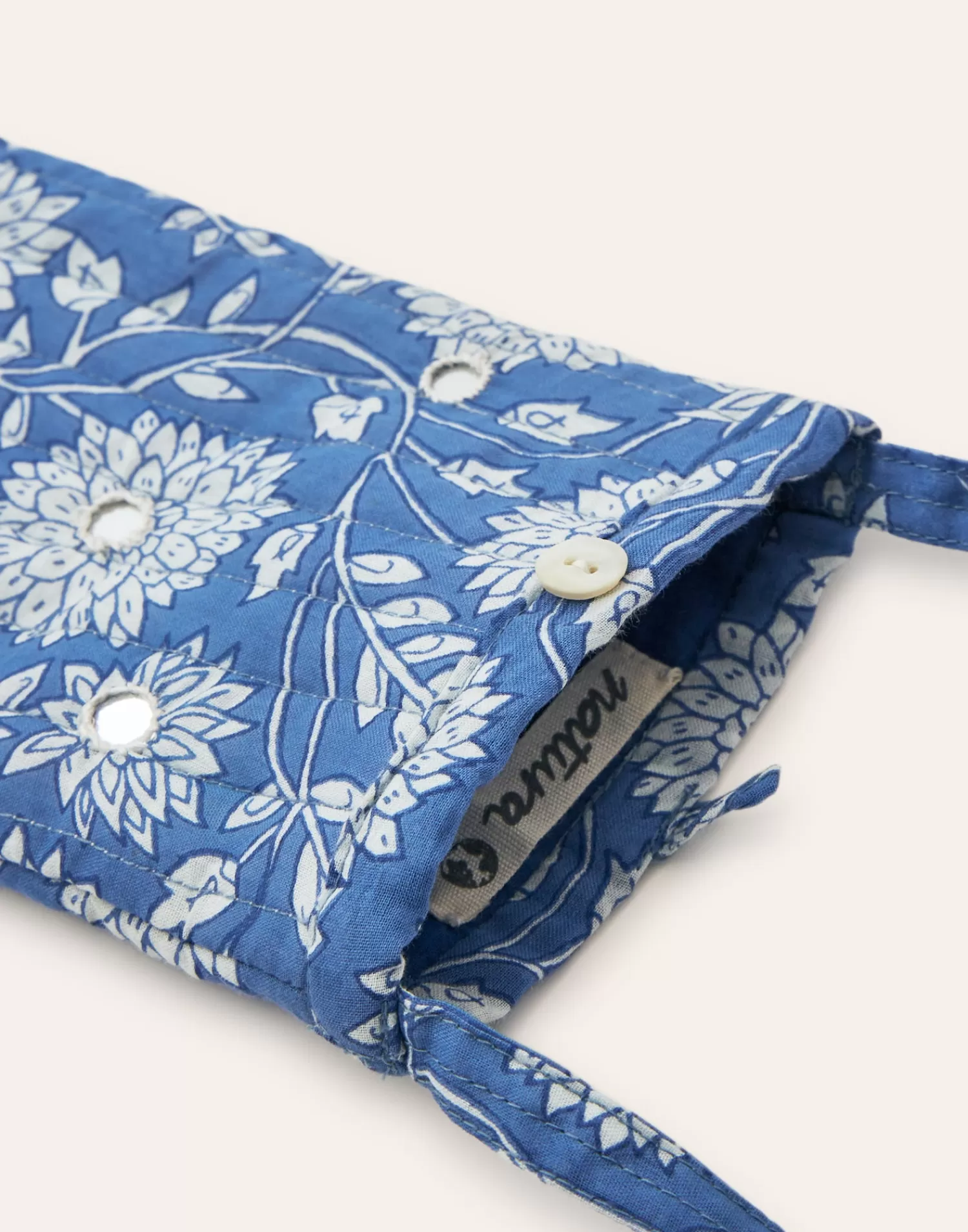 Bags & Purses*Natura Selection Johdpur Mobile Pouch 145782-BLUE