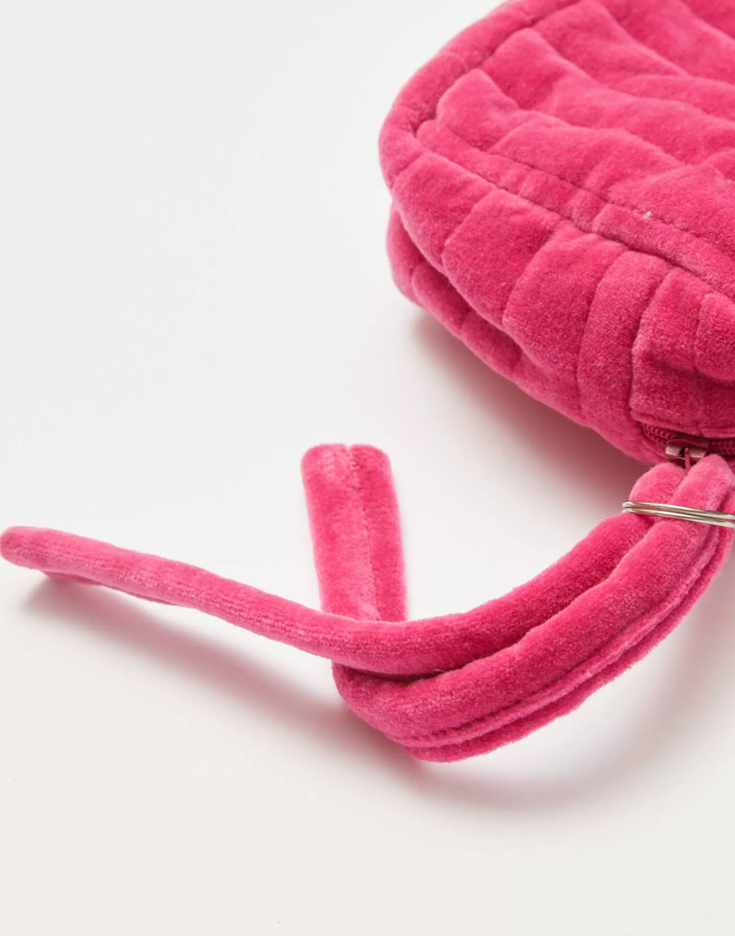 large_velvet_toiletry_bag_12-2.webp Cases*Natura Selection Large Velvet Toiletry Bag