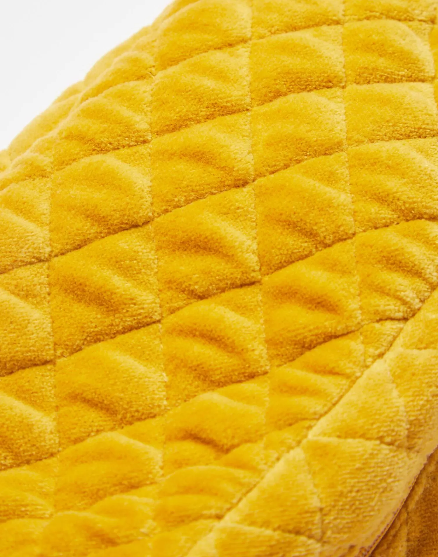 large_velvet_toiletry_bag_4-2.webp Cases*Natura Selection Large Velvet Toiletry Bag