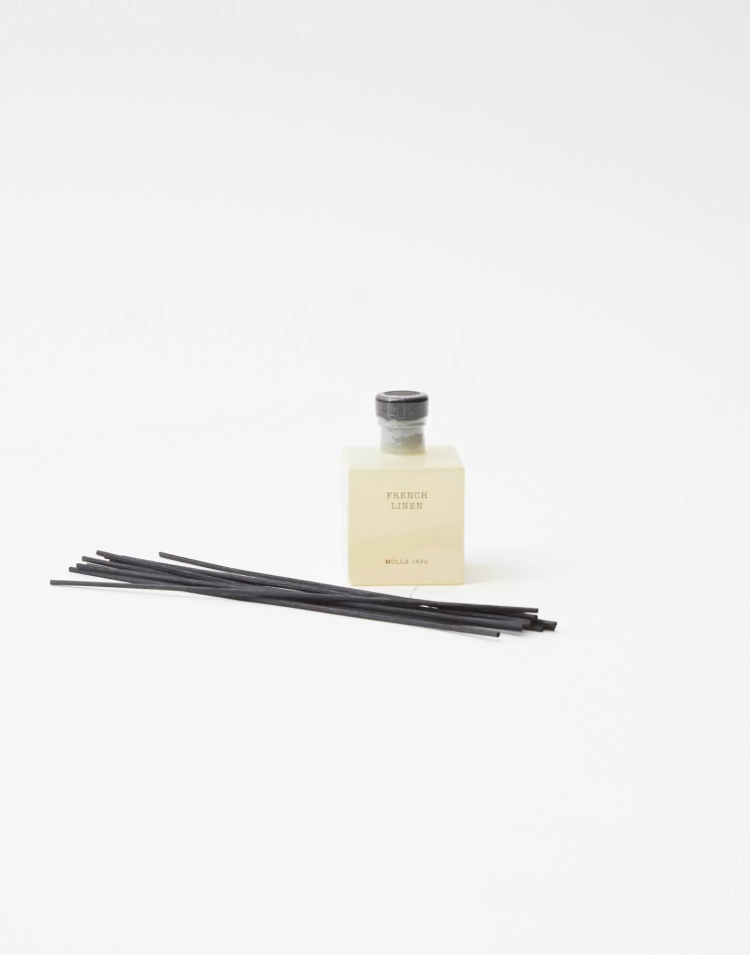 moll_100ml_cereing_mikado_seth_7.webp Aromas & Diffusers | Diffusers*Natura Selection Mollá 100ml Cereing Mikado Seth