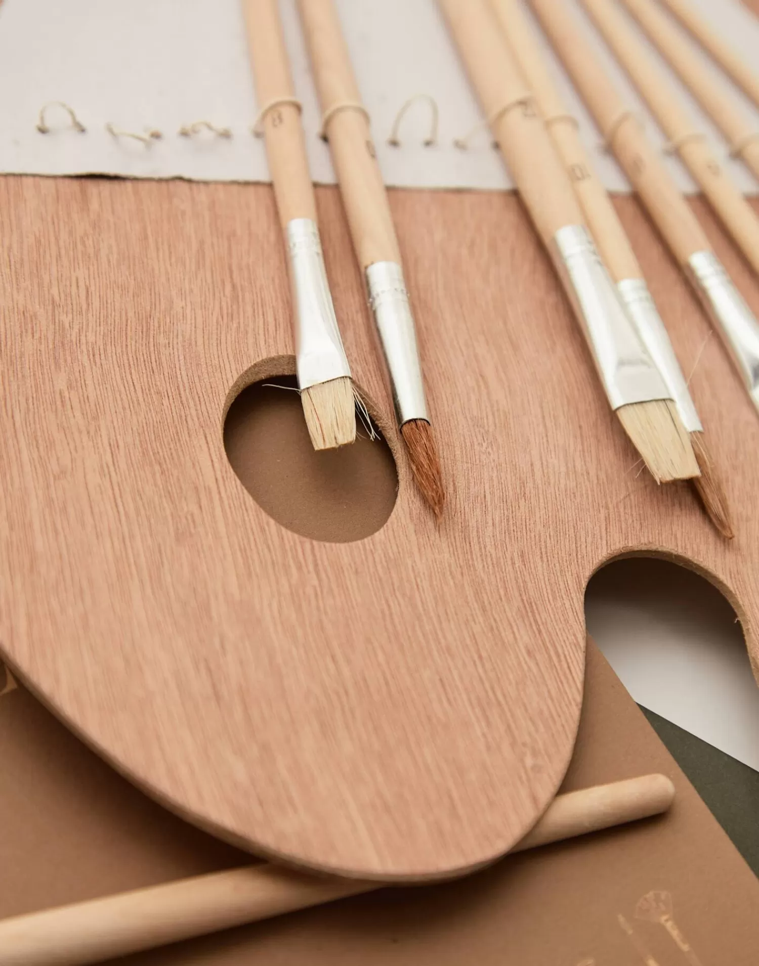 palette_with_12_paintbrushes_3.webp Stationery*Natura Selection Palette With 12 Paintbrushes 130778-WOOD
