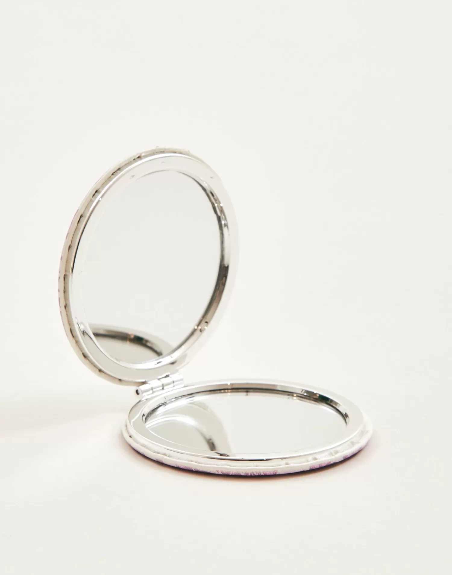 pocket_mirror_14-1.webp Other Accessories | Travel*Natura Selection Pocket Mirror