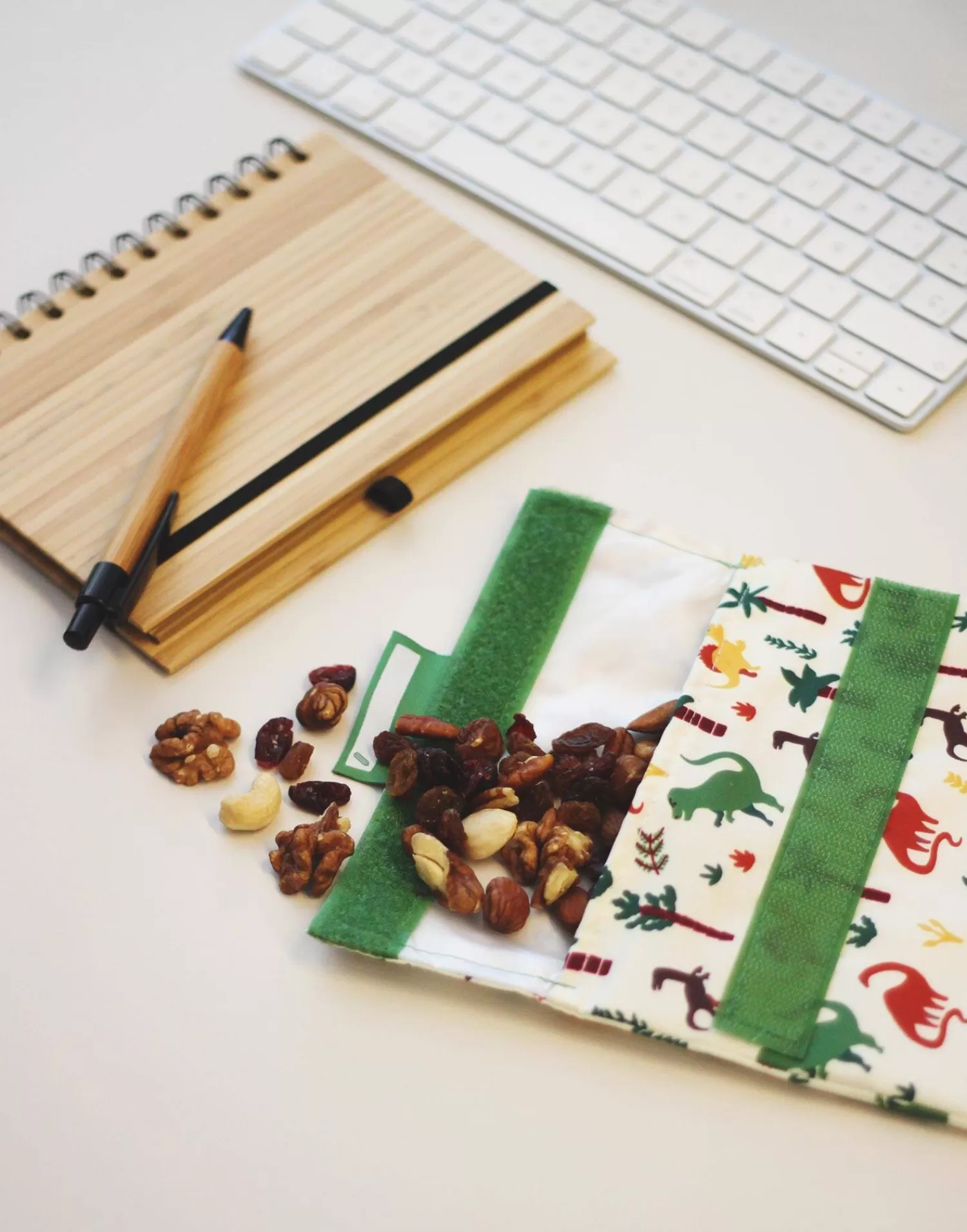 reusable_snack_holder_5.webp Reduce & Reuse | Kitchen*Natura Selection Reusable Snack Holder