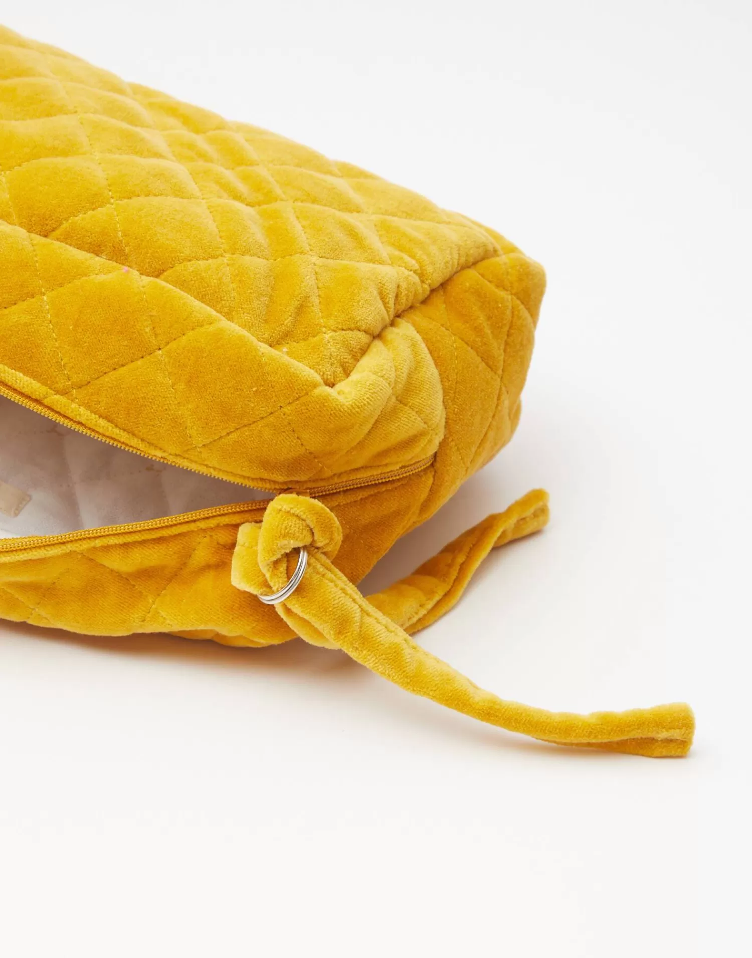 small_velvet_bag_11-1.webp Cases*Natura Selection Small Velvet Bag