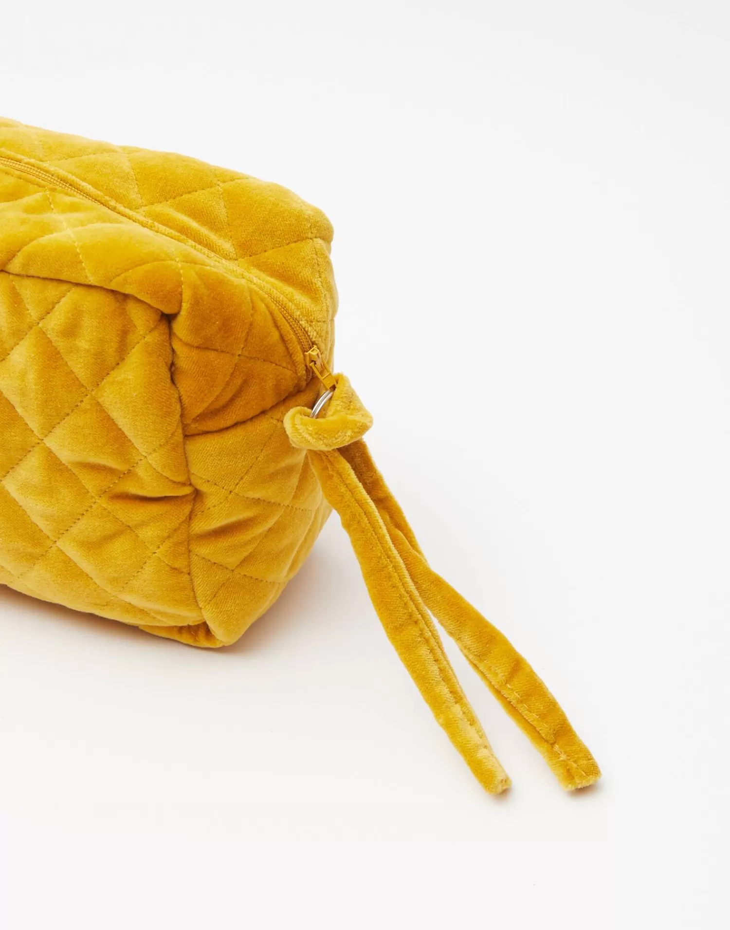 small_velvet_bag_12-1.webp Cases*Natura Selection Small Velvet Bag