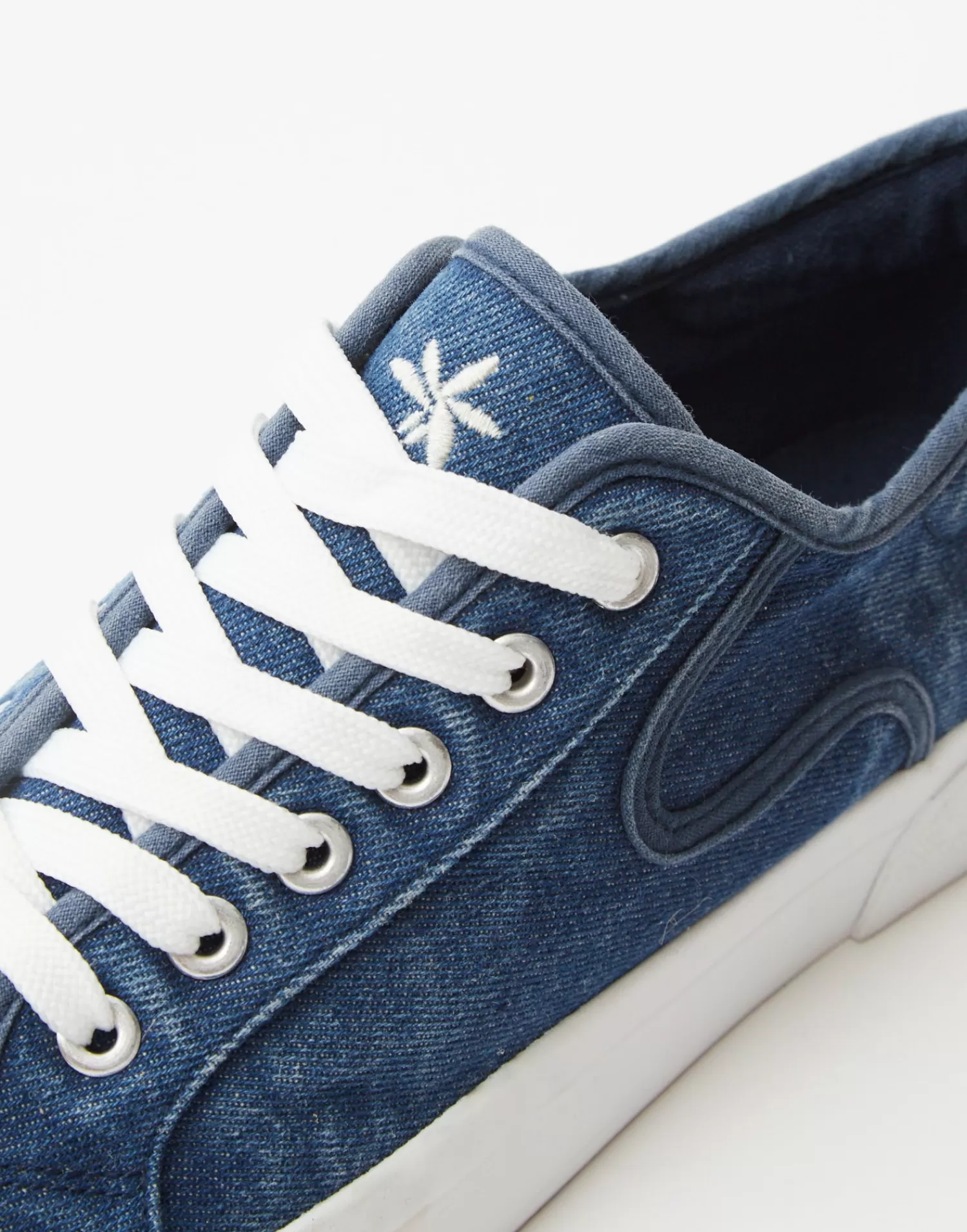 sneaker_canvas_6-28.webp Footwear*Natura Selection Sneaker Canvas