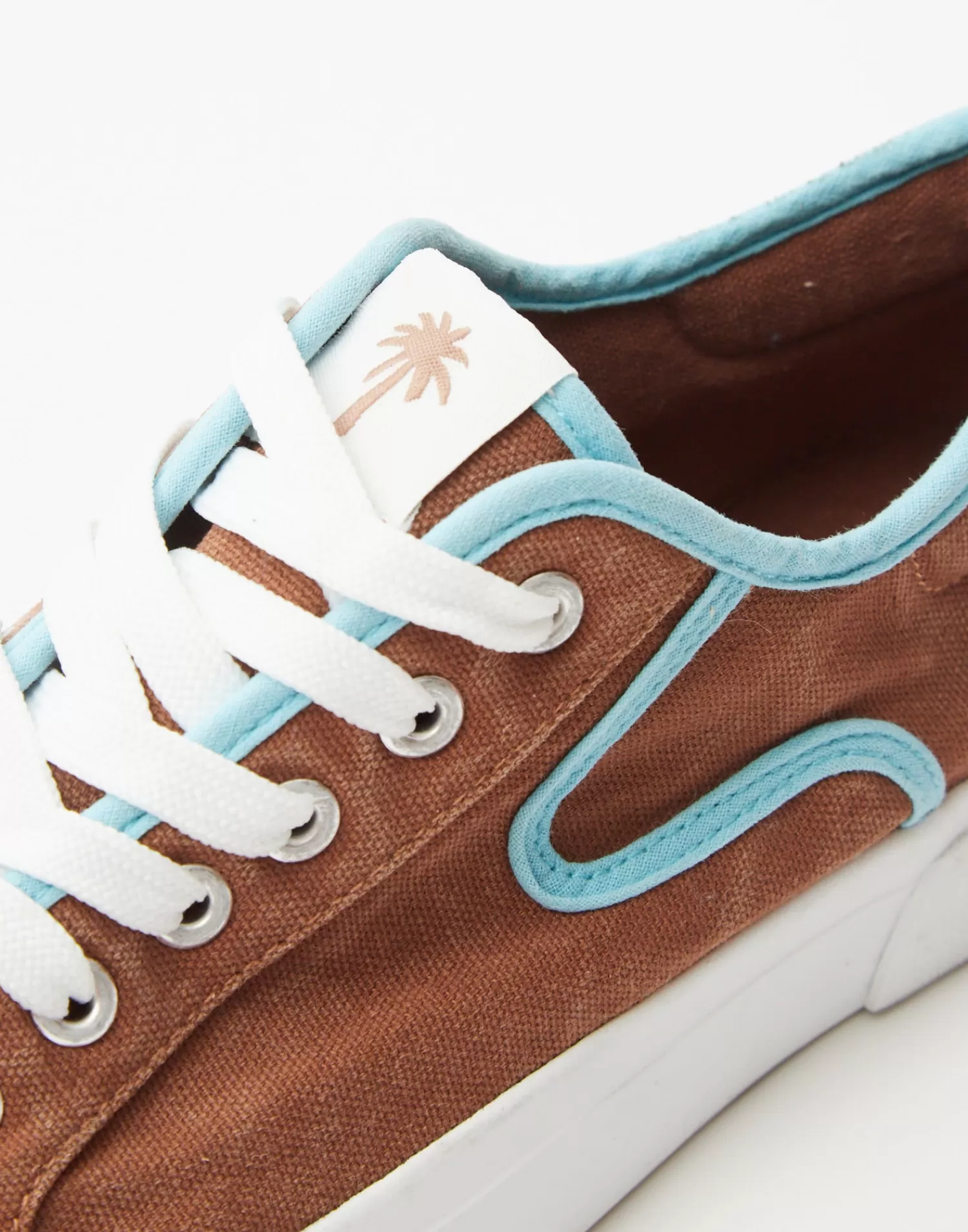 sneaker_canvas_9-12.webp Footwear*Natura Selection Sneaker Canvas