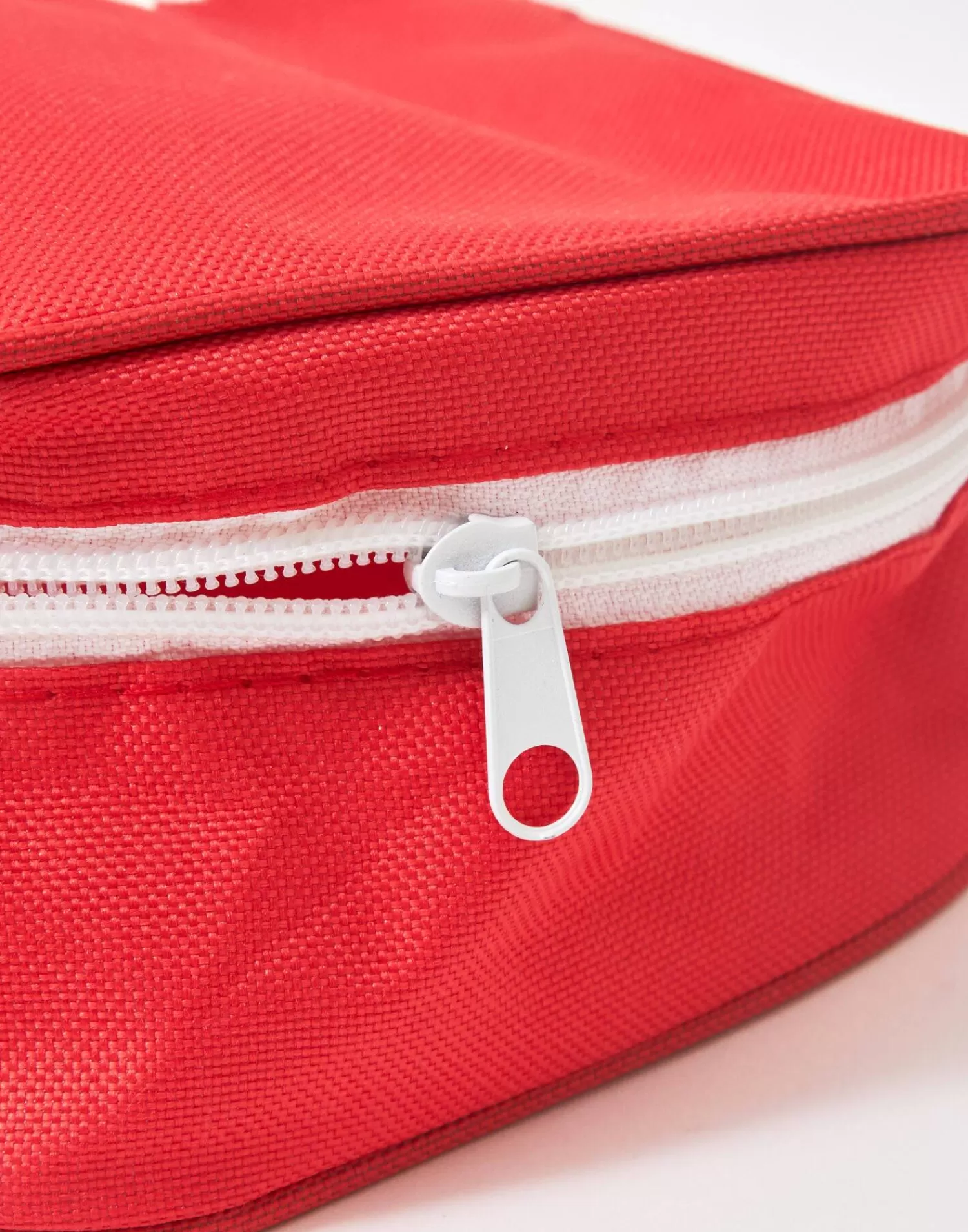 travel_firstaid_kit_case_3.webp Travel*Natura Selection Travel First-aid Kit Case 138485 -red